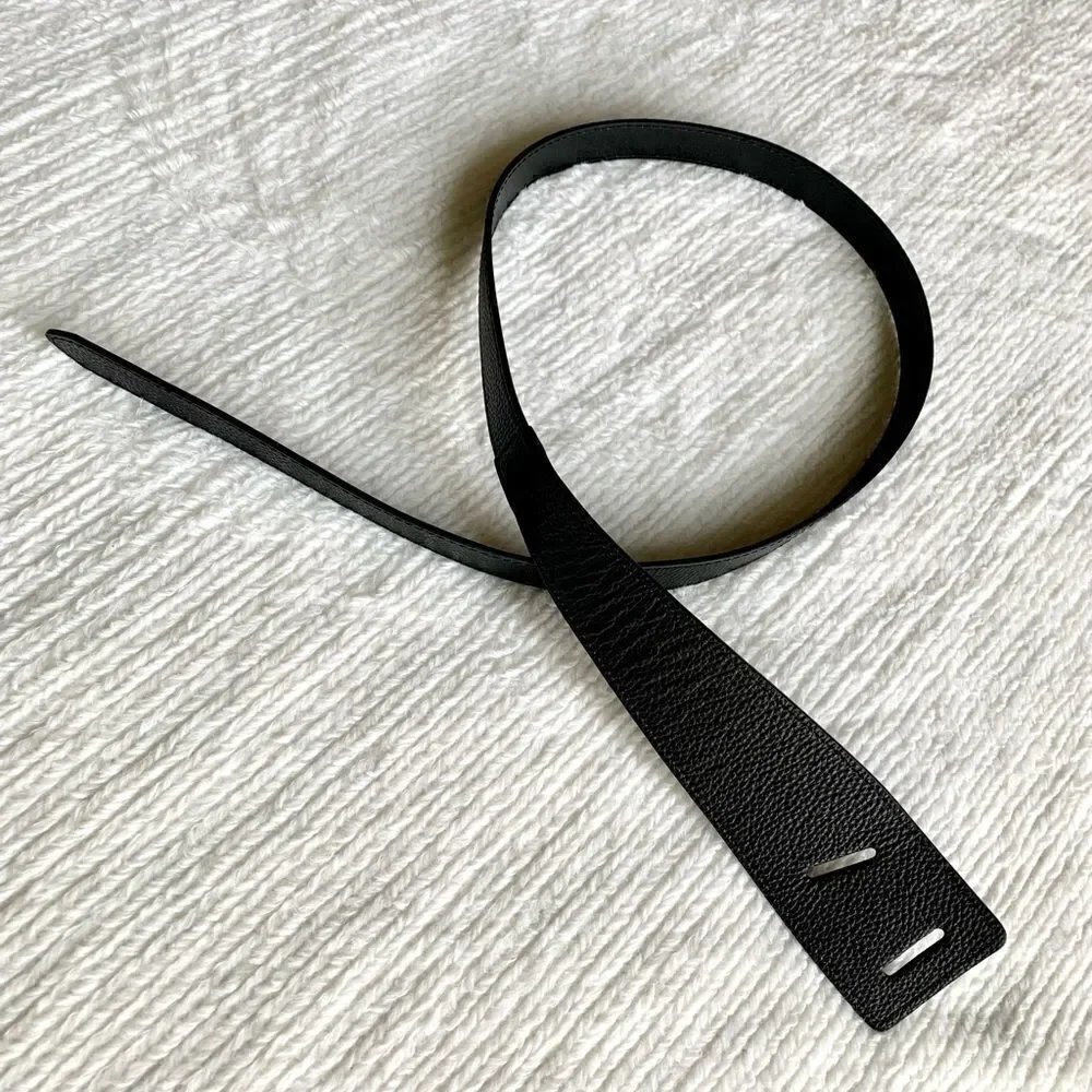 New Fashion Refined Black Pebble Leather Belt
